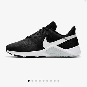 Nike Women’s Sneakers- Legend Essential 2